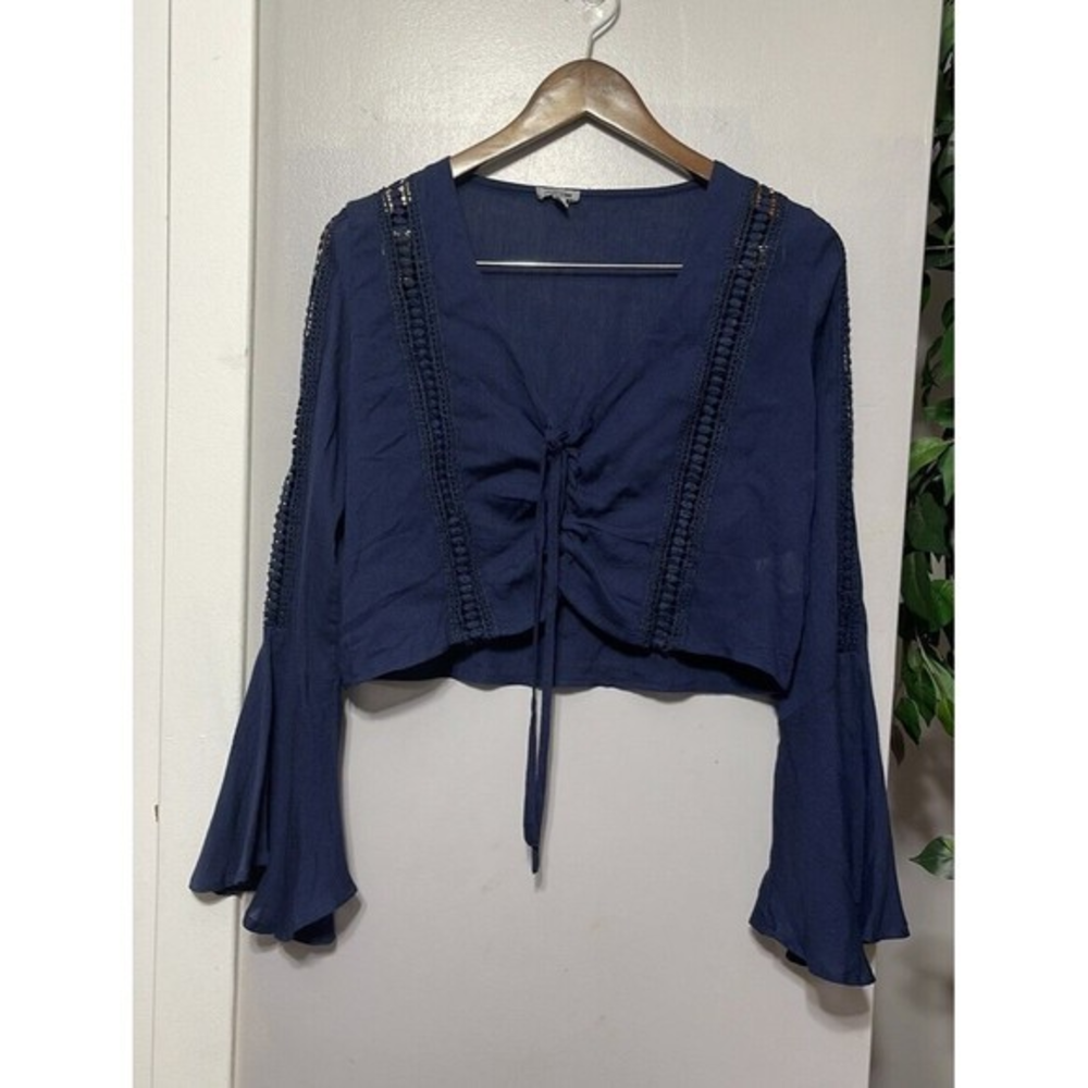 Fashion Line Medium Cropped Bell Sleeve Top Womens Navy Blue‎ Crochet Boho
